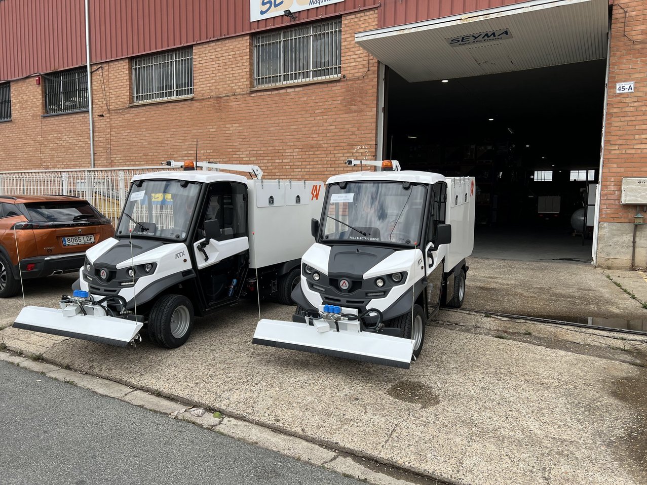 Seyma Equipos y flotas de baldeo de calles y limpieza municipal