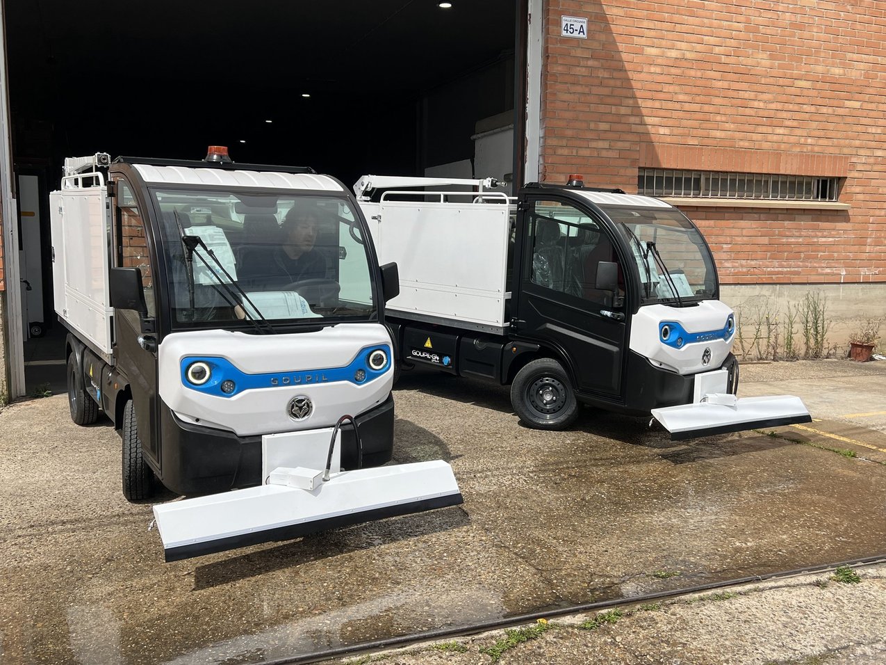 Seyma Equipos y flotas de baldeo de calles y limpieza municipal